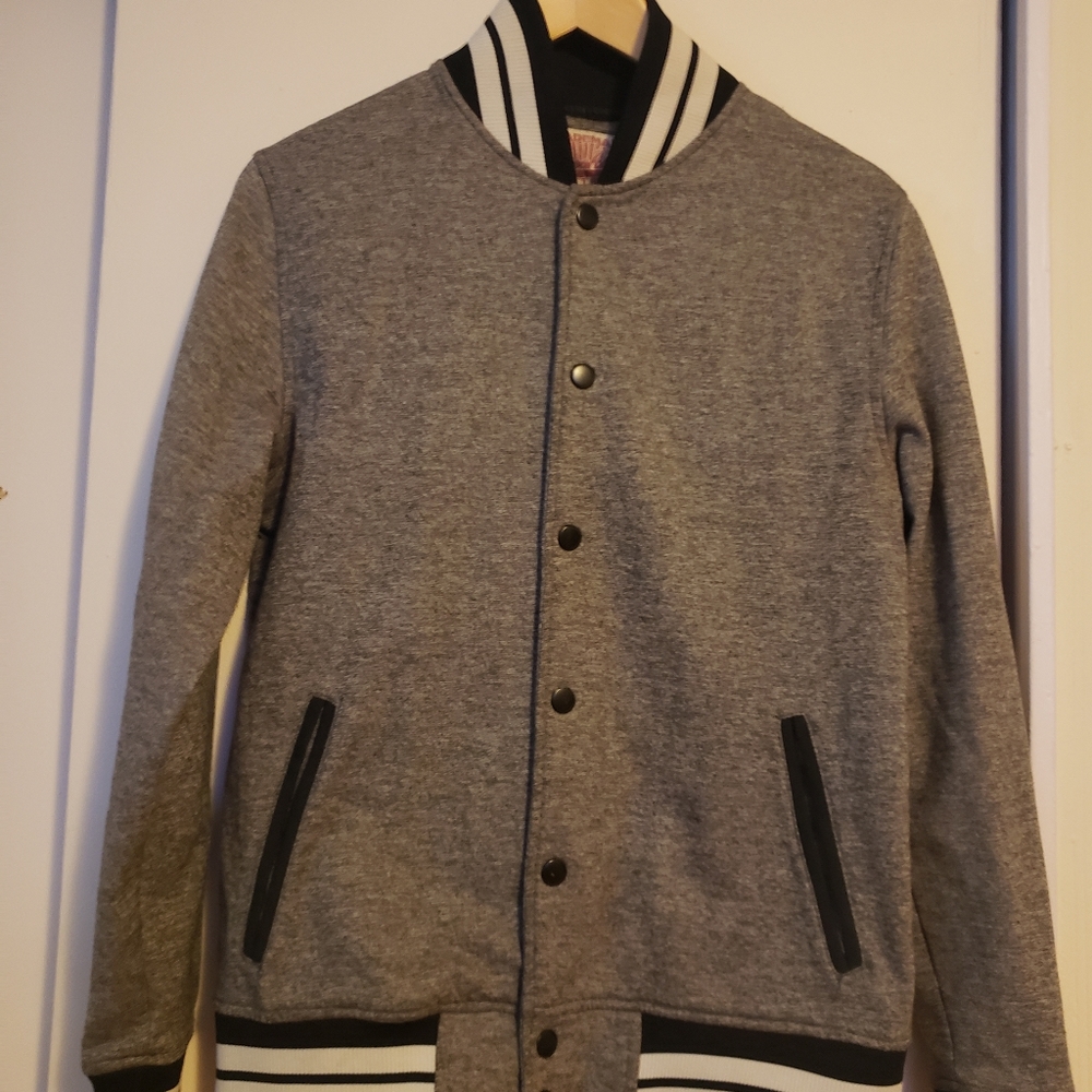 Bomber sweater
